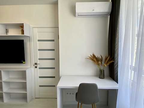 квартира за адресою Салютна вул., 2к23