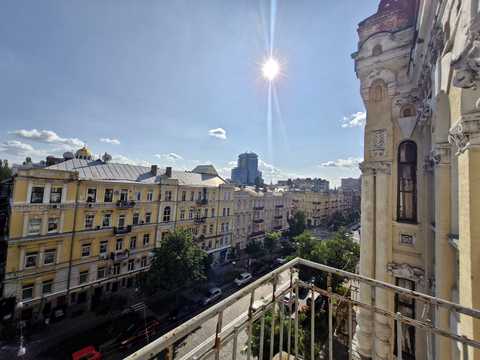 квартира за адресою Богдана Хмельницького вул., 36-А