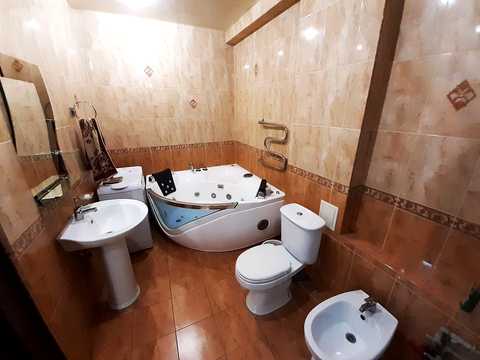 квартира за адресою Шота Руставелі вул., 34