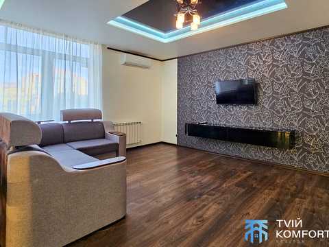 квартира за адресою Регенераторна вул., 4 к7