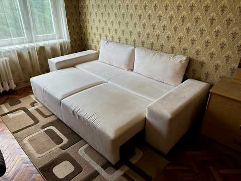 квартира за адресою Космічна вул., 12
