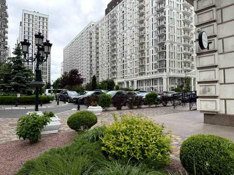 комерційна за адресою Михайла Максимовича вул. (Онуфрія Трутенка), 28-К