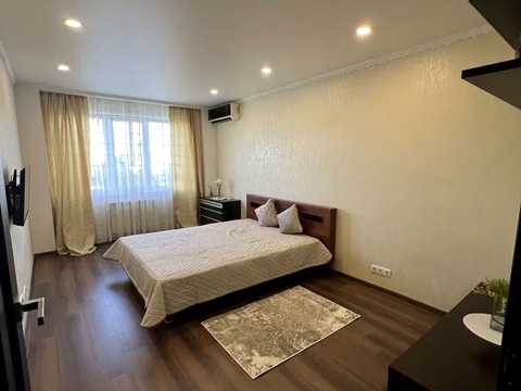 квартира за адресою Райдужна вул., 16