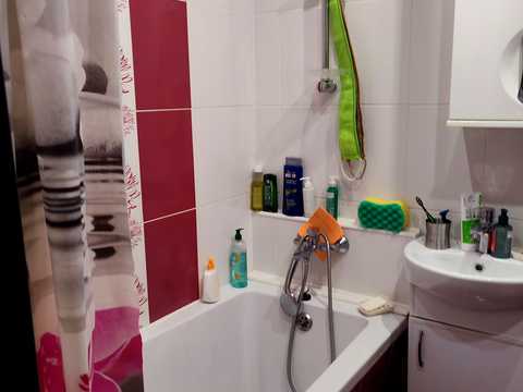 квартира за адресою Космонавтів вул., 6