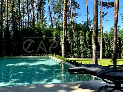 будинок за адресою Першотравнева вул.