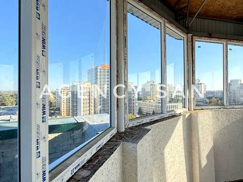 квартира за адресою Михайла Лушпи просп. (Космонавтів), (5 к28)