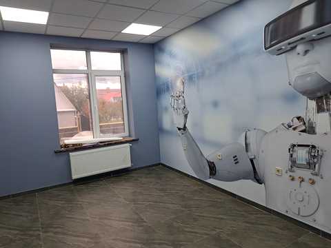 комерційна за адресою Садова вул., 1-В к1