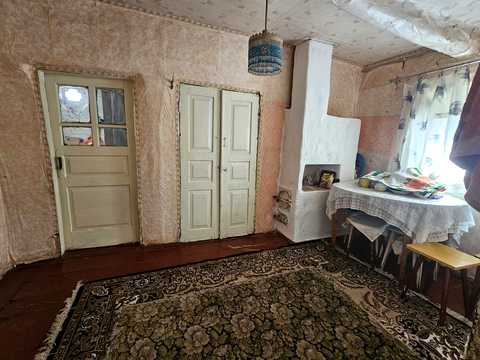 будинок за адресою с. Лубське, Лубська, 1