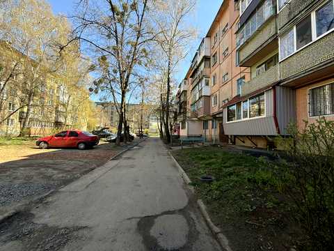 квартира за адресою хоткевича, 4