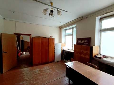 комерційна за адресою Травнева, 2-А