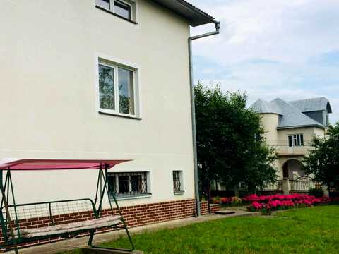 будинок за адресою с. Угринів, Вільна
