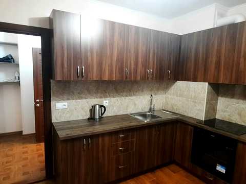 квартира за адресою Миколи Вінграновського вул., 2