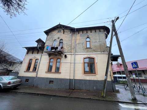 коммерческая по адресу Зализничная ул., 31