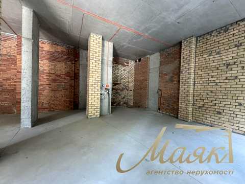 коммерческая по адресу Любомира Гузара просп. (Космонавта Комарова), 15
