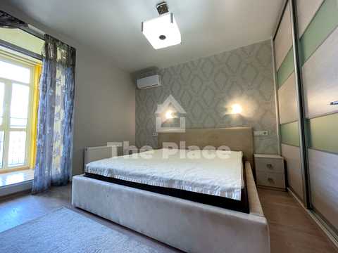квартира за адресою Регенераторна вул., 4/6к
