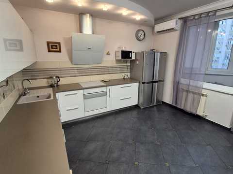 квартира за адресою Дніпровська набережна вул., 19-А