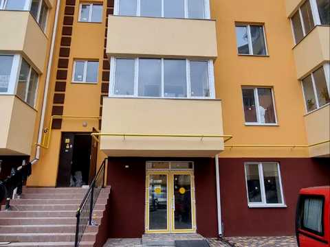 комерційна за адресою Тарасівська вул., 1