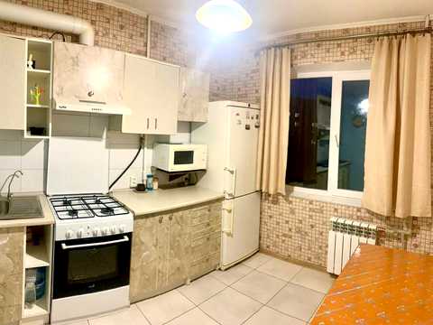 квартира за адресою Героїв просп., 21