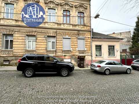 коммерческая по адресу Льва Толстого ул., 9