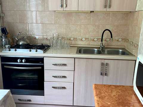 квартира за адресою Академіка Корольова вул., 76/2