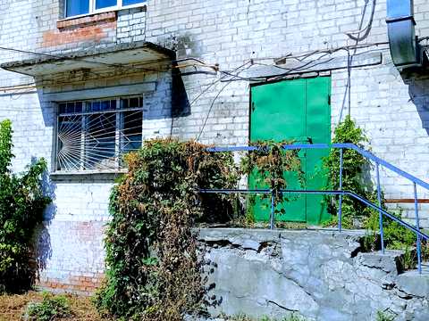 комерційна за адресою смт. Обухівка, Солідарності, 535