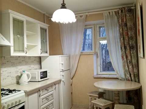 квартира по адресу Почайнинская ул., 13