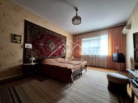 дом по адресу Родини Харченків, 70