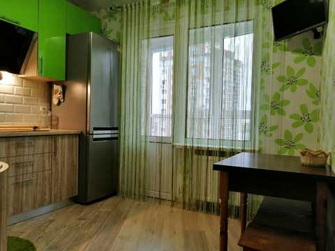 квартира за адресою Бориса Гмирі вул., 12-Б