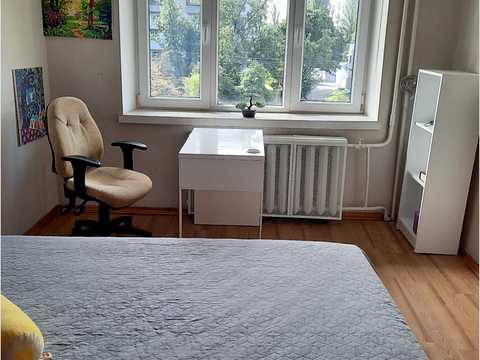 квартира за адресою Ореста Левицького вул. (Академіка Курчатова), 3