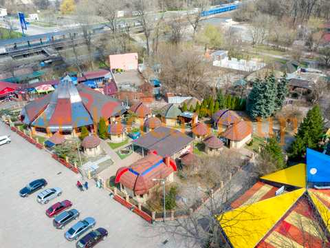 комерційна за адресою Броварський просп., 18Г