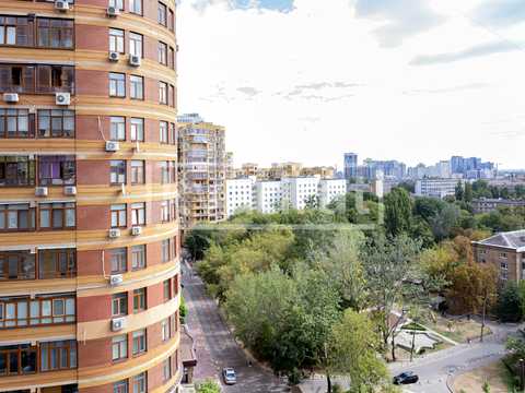 квартира по адресу Евгения Коновальца ул. (Щорса), 32-В