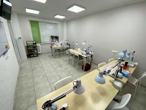 коммерческая по адресу Ревуцкого ул., 30/1