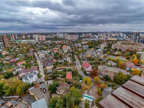 коммерческая по адресу Николая Михновского бульв. (Дружбы народов), 14-16