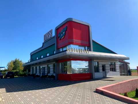 комерційна за адресою Гвардійська вул., 1