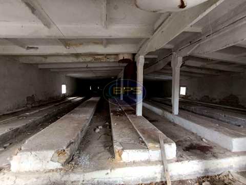 комерційна за адресою Центральна, 1