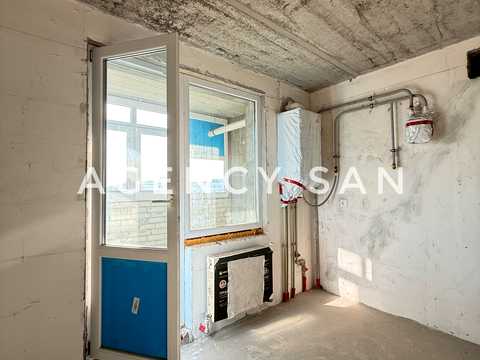 квартира за адресою Михайла Лушпи просп. (Космонавтів), (5 к28)