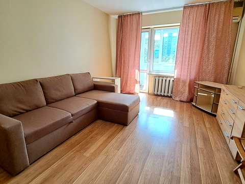 квартира за адресою Йорданська вул. (Лайоша Гавро), 9