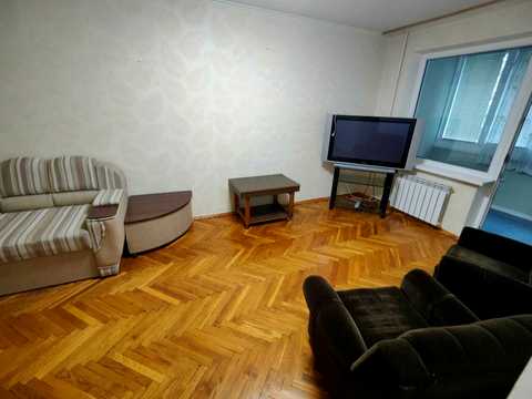квартира по адресу Николая Ушакова ул., 14