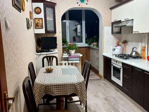 квартира за адресою Романа Шухевича вул., 2