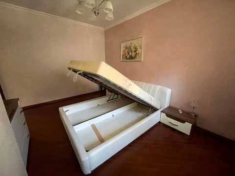 квартира за адресою Володимира Івасюка просп. (Героїв Сталінграду), 6