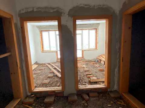 коммерческая по адресу Набережна, 1
