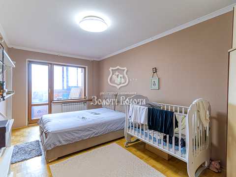 квартира за адресою Анни Ахматової вул., 43