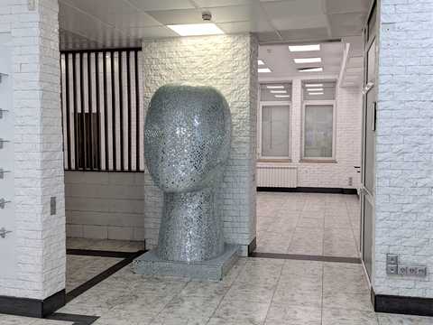 комерційна за адресою Миколи Бажана просп., 12