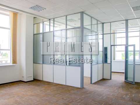комерційна за адресою Почайнинська вул., 1