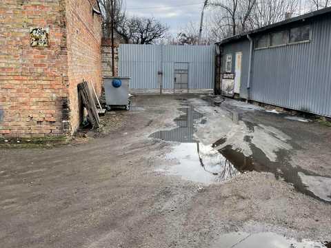комерційна за адресою Карпенка-Карого вул., 60