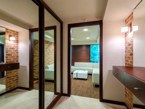 комерційна за адресою Золотоворітська вул., 2-А