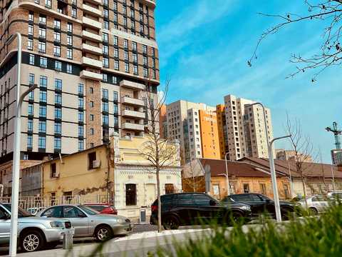 комерційна за адресою Дніпро, Ламана вул., 18