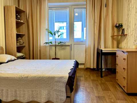 квартира за адресою Каштанова вул., 14-А