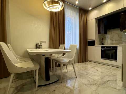 квартира за адресою Кропивницького вул., 12 к1