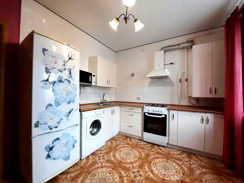 квартира за адресою Івана Мазепи вул. (Бутиріна), 65